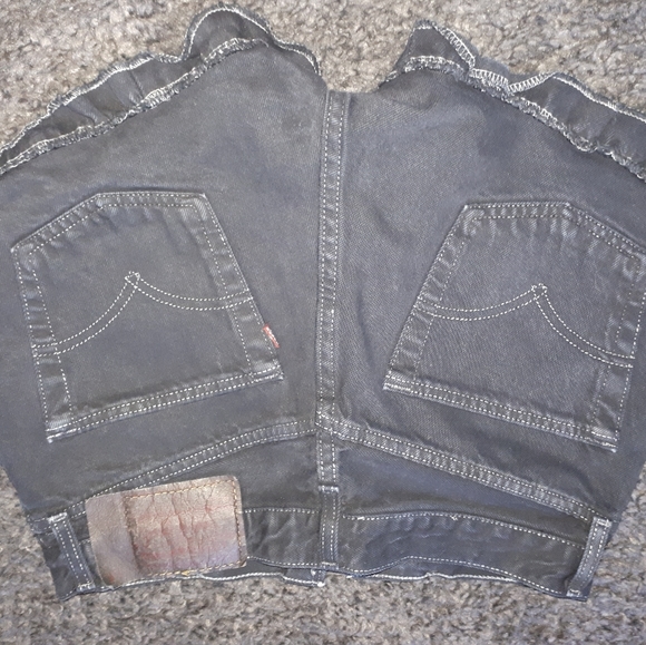 Levi's shorts - Picture 2 of 2